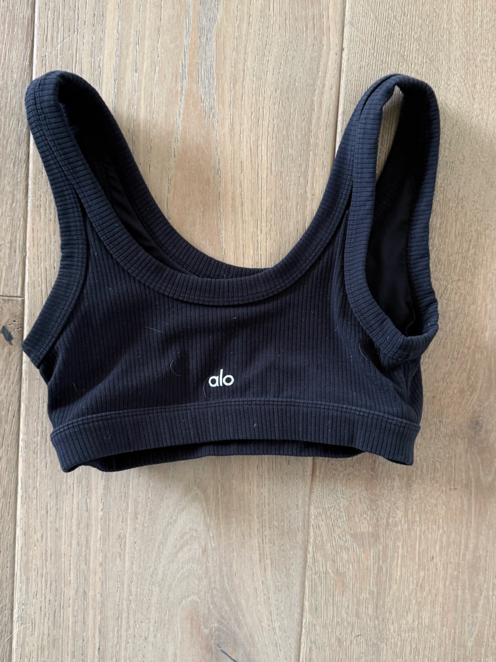ALO Yoga Black Wellness Ribbed Sports Bra - Picture 6 of 7